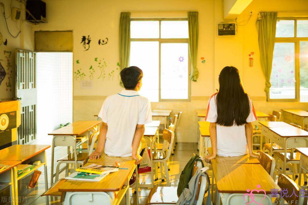 情感女同学(大学女同学的爱情故事)